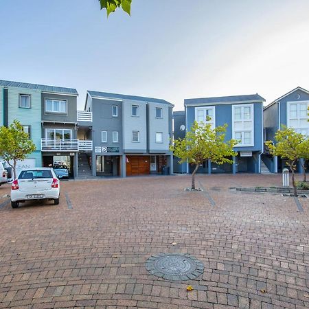 Thesen Harbour Town Apartments @ Beautiful Knysna Villas ภายนอก รูปภาพ